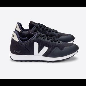 Women’s #VEJA SDU RT B-MESH #BLACK NATURAL #sneakers.